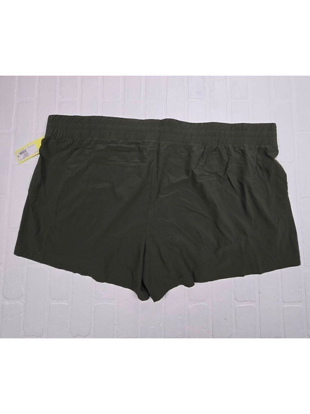 All In Motion Woven Olive Green Shorts 4X - Picture 2 of 3